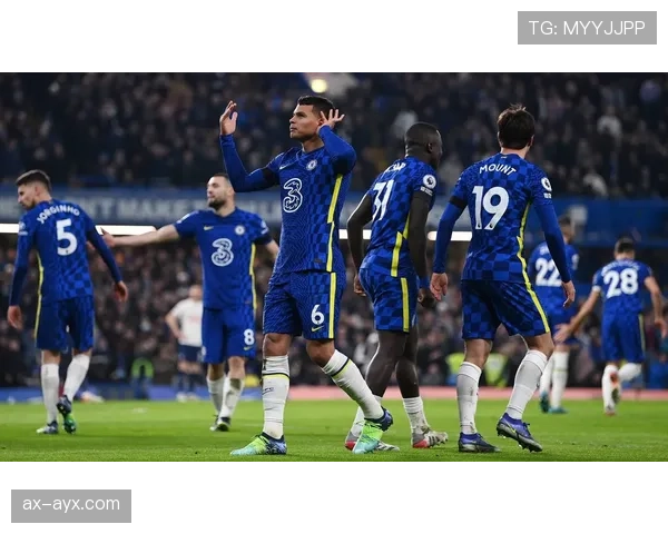 纽卡斯尔联迎战切尔西:新星闪耀成焦点,欧冠席位争夺白热化