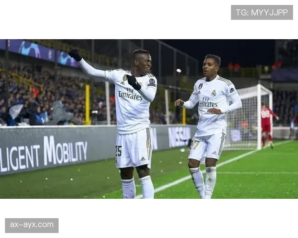 维尼修斯：从低效边锋到顶级爆点的成长轨迹解析