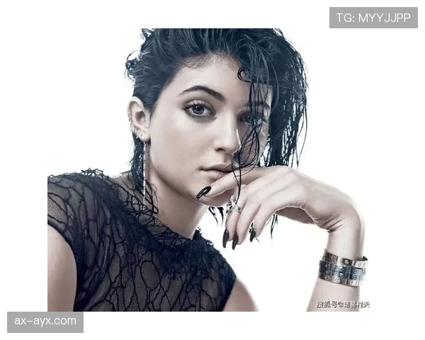 辛德胡训练完直接拎爱马仕去吃米其林，这日子谁顶得住啊